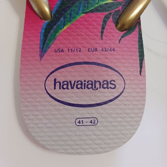 NWT Havaianas Floral Pineapple Flip Flops Size 11/12 Made In Brazil - Picture 3 of 5